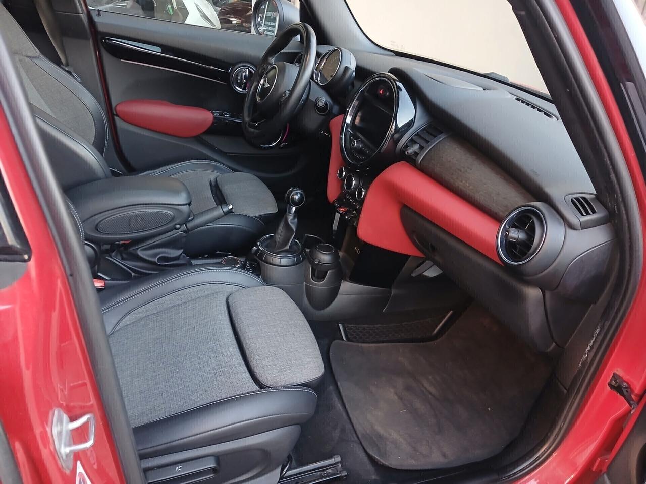 Mini 1.5 Cooper D 5 porte