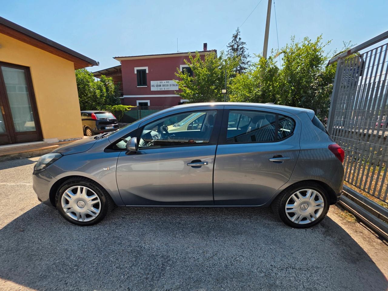 Opel Corsa 1.2 5 porte GPL