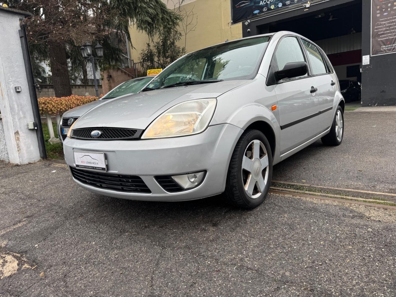 Ford Fiesta 1.4 16V 5p. Ghia