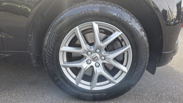 VOLVO XC60 B4 (d) AWD Geartronic Momentum PERMUTE