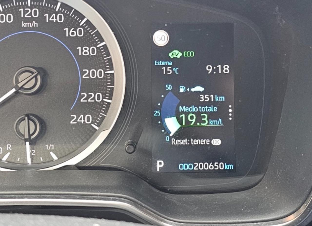 Toyota Corolla Touring Sports 1.8 Hybrid Business