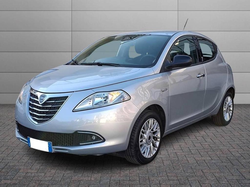 Lancia Ypsilon 5 Porte 1.2 Silver