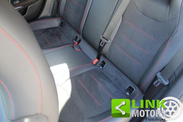 MERCEDES-BENZ A 200 d Automatic Premium UnicoProprietario