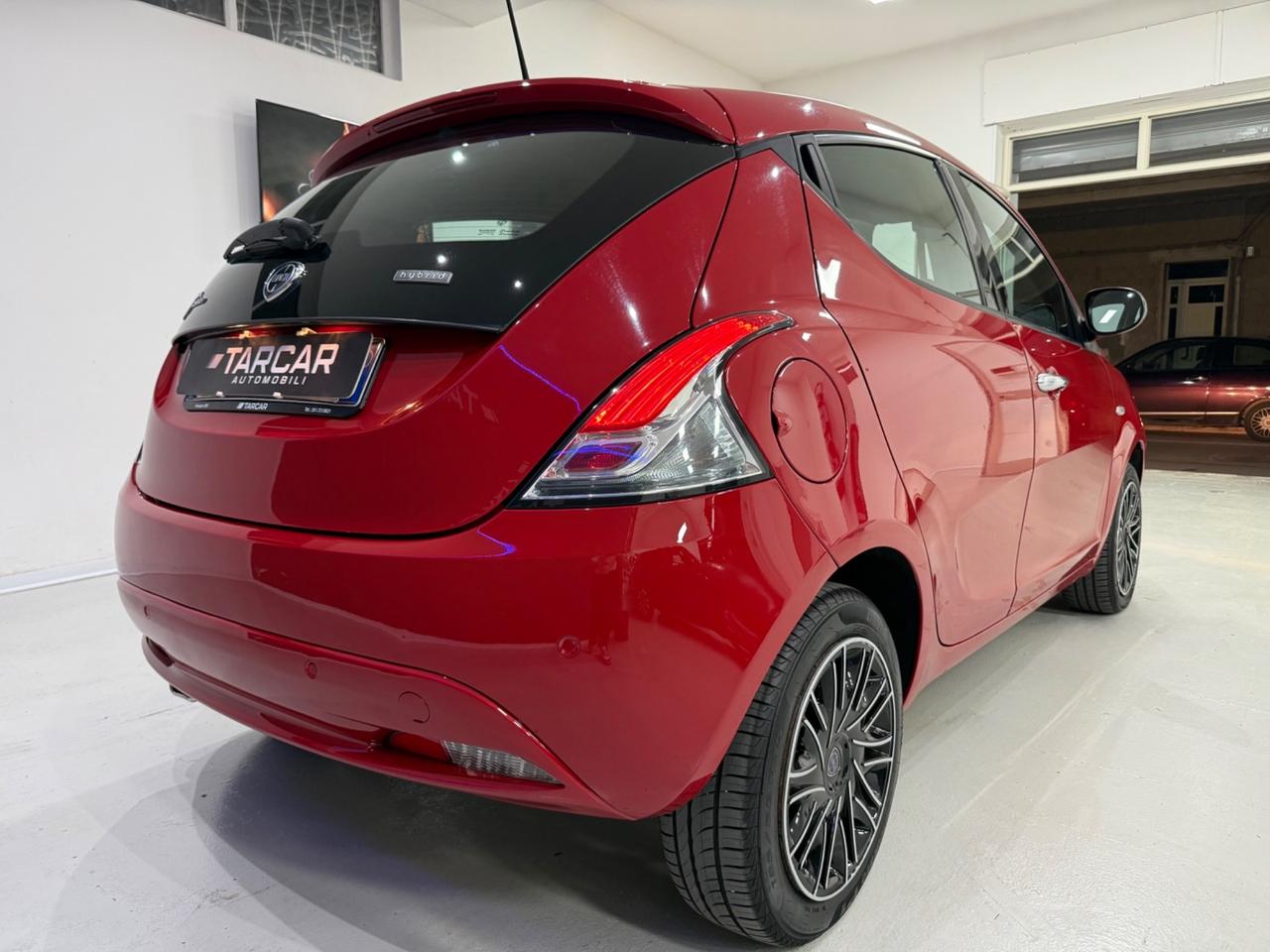 Lancia Ypsilon 1.0 70cv Hybrid Gold