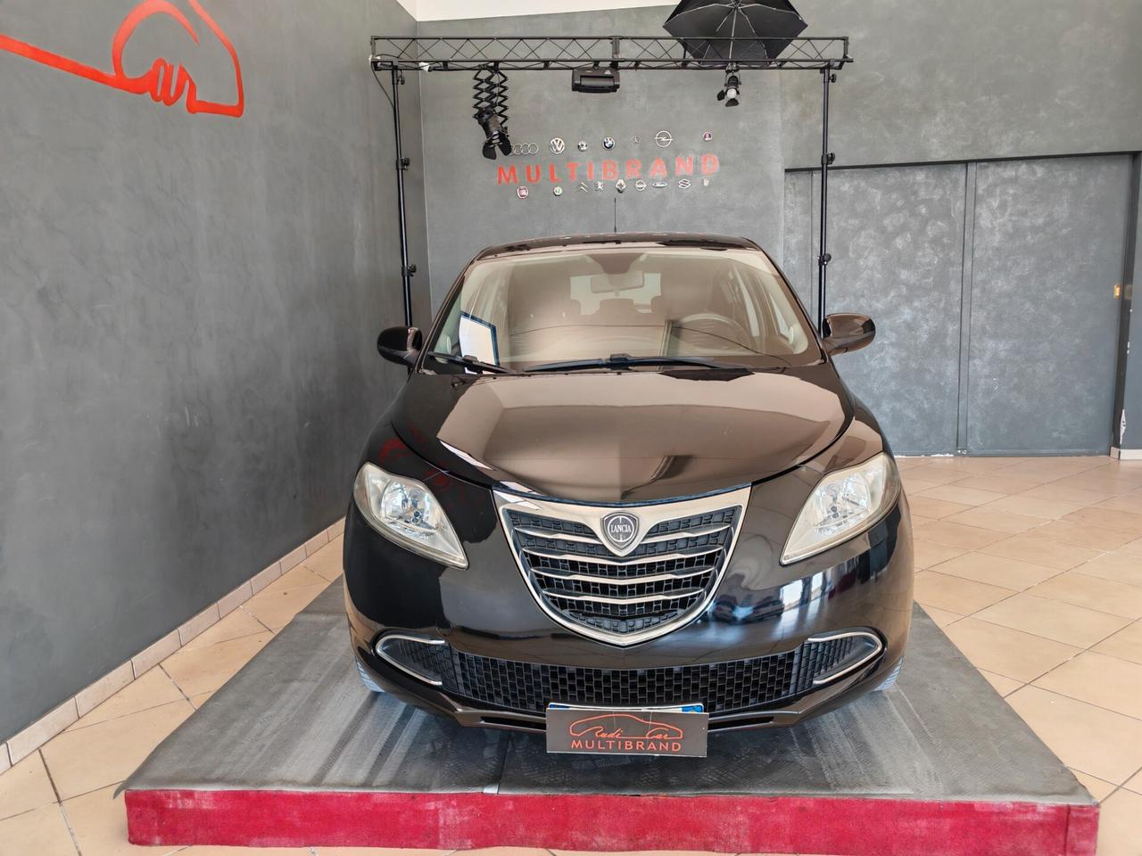 Lancia Ypsilon 1.2 69 CV 5 porte S&S Platinum