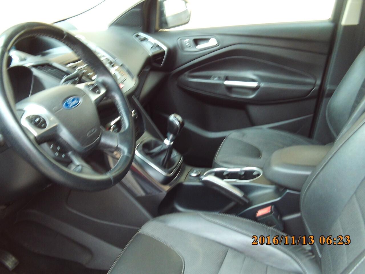 Ford Kuga 2.0 TDCI 140 CV 4WD Titanium