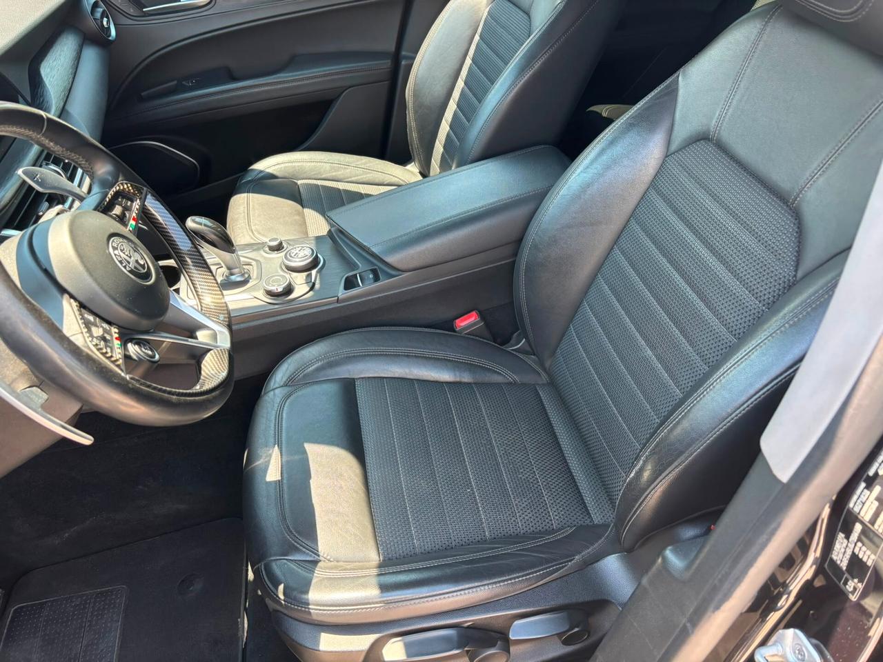Alfa Romeo Stelvio 2.2 Turbodiesel 180 CV AT8 Q4 Business