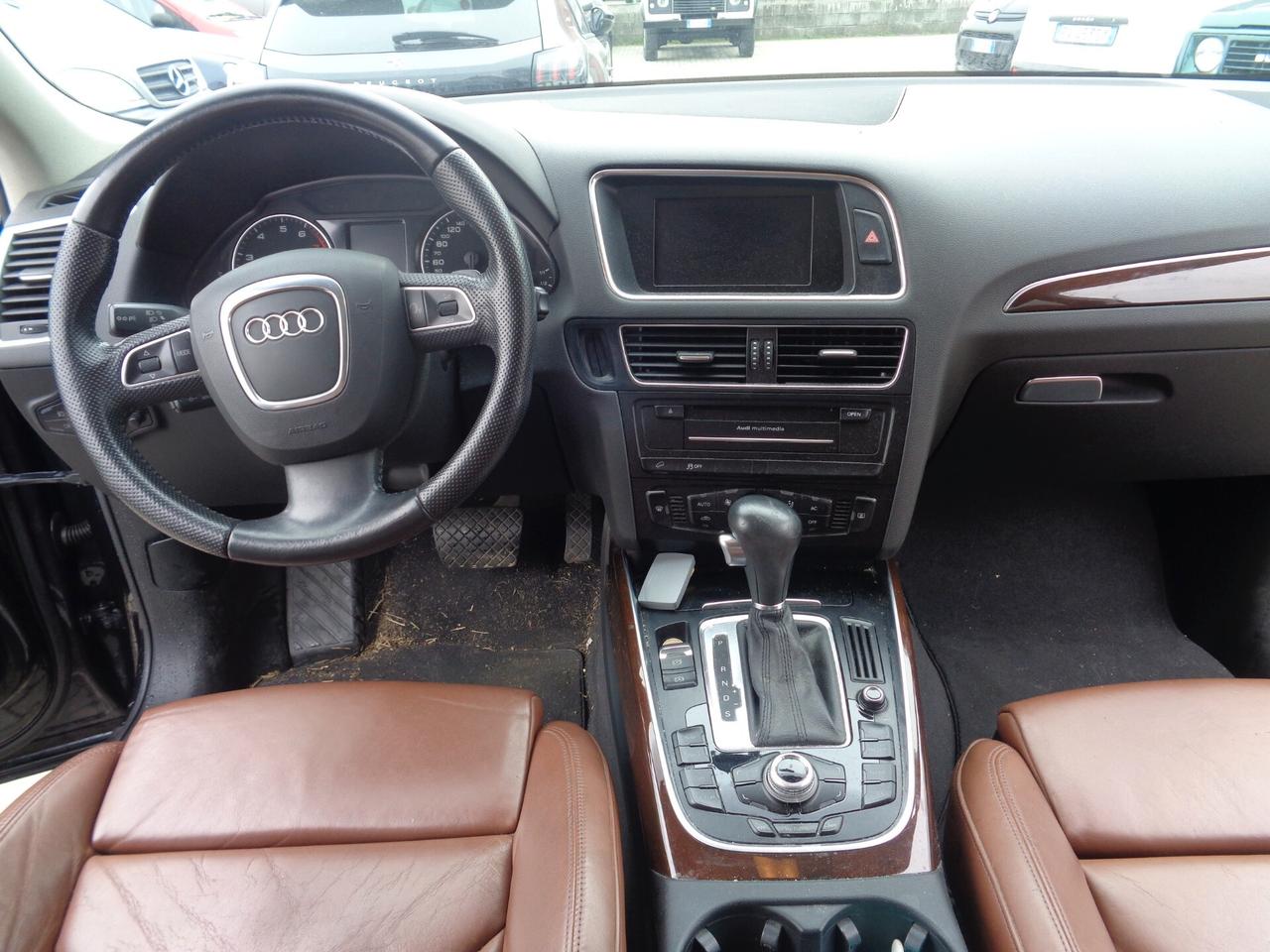 Audi Q5 3.2 V6 FSI quattro S tronic