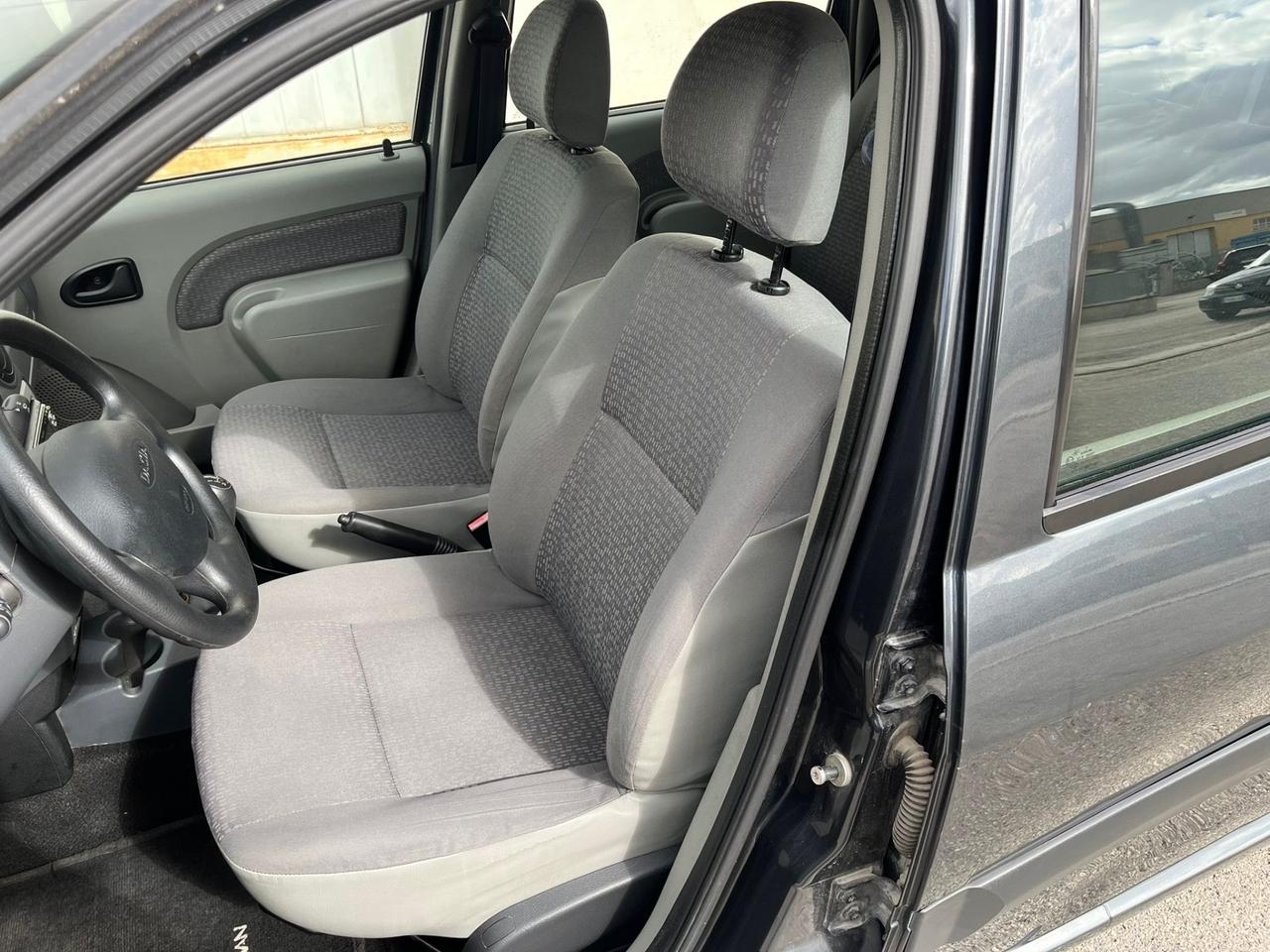 Dacia Logan MCV 1.5 dCi 7 posti Lauréate 143000 km