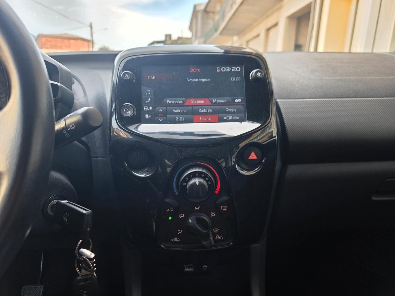 Citroen C1 VTi 72 S&S 3 porte Shine