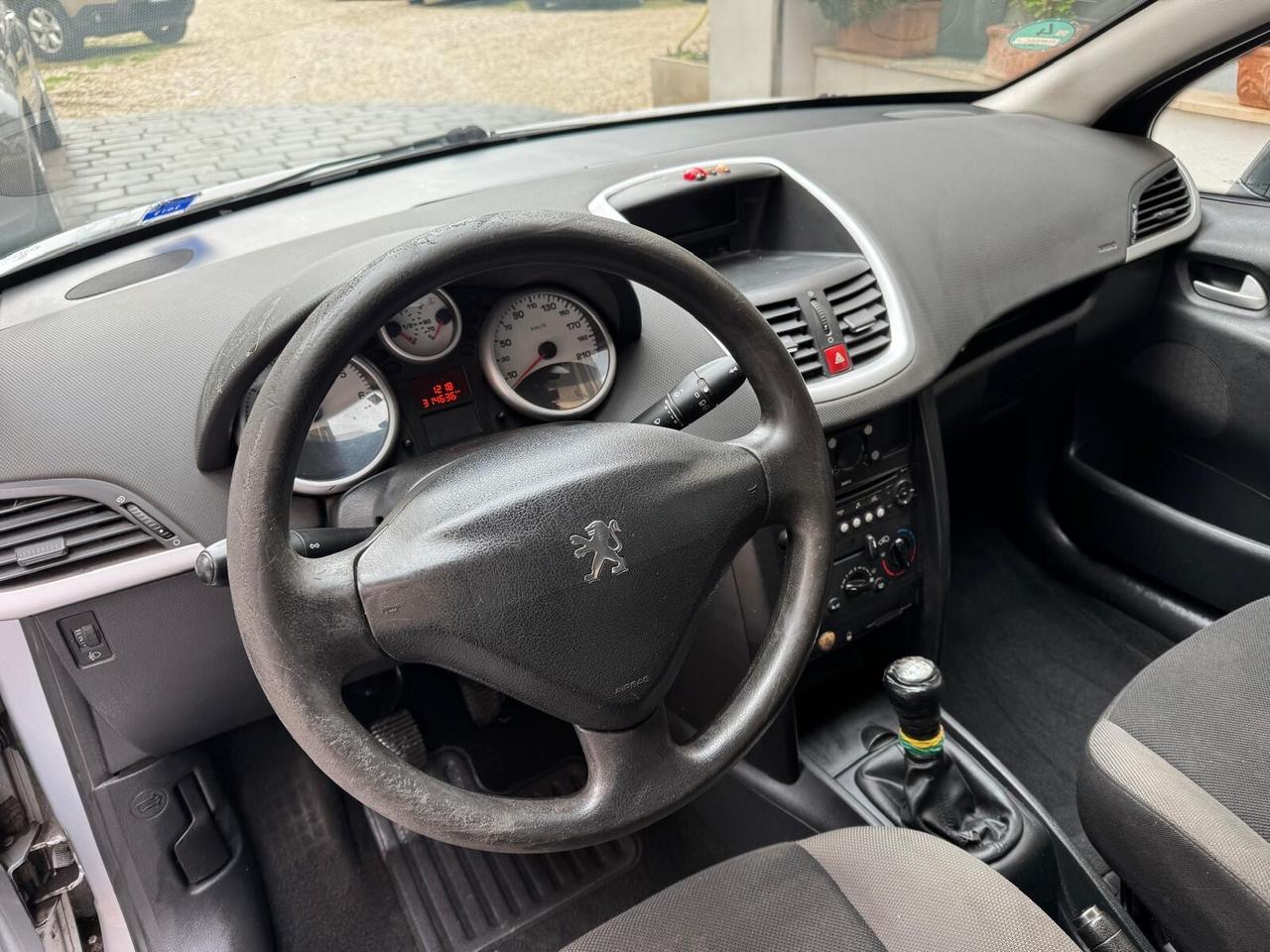 PEUGEOT 207 1.4 8V 75CV 5p. Energie