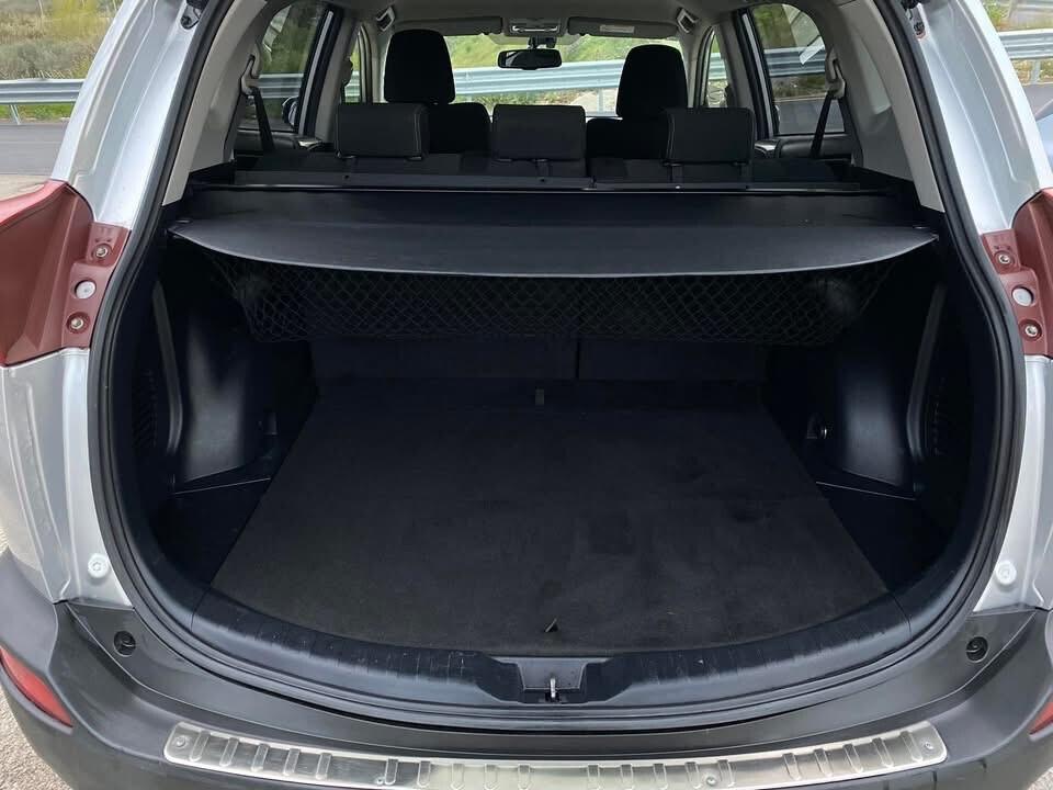 Toyota RAV 4 RAV4 2.2 D-4D 4WD Lounge
