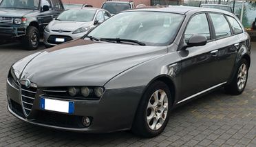 Alfa Romeo 159 1.9 JTDm 16V Sportwagon Distinctive