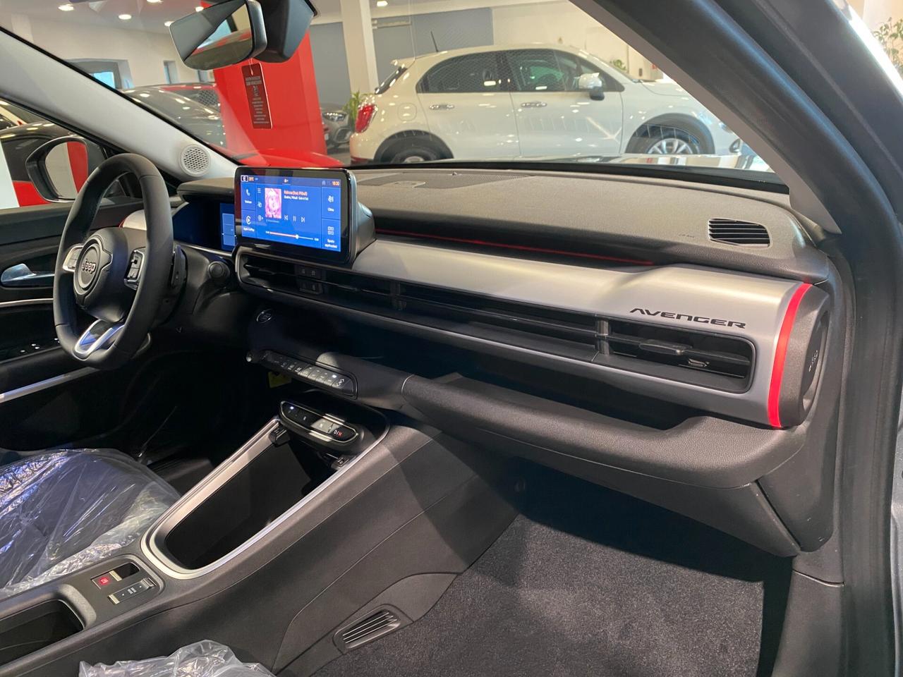 Jeep Avenger 1.2 Turbo 110 CV MHEV Summit