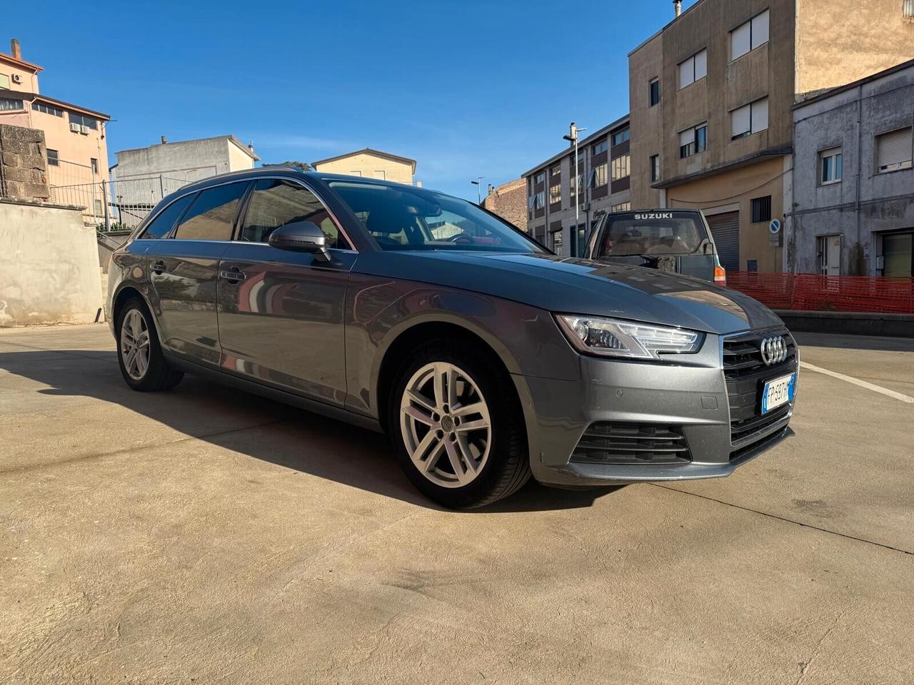 Audi A4 Avant 2.0 TDI 150 CV Business Sport