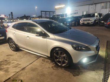 Volvo V40 Cross Country D2 1.6 Summum