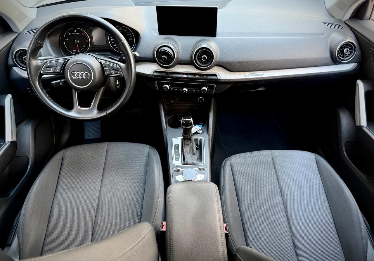 Audi Q2 35 TDI S tronic Business