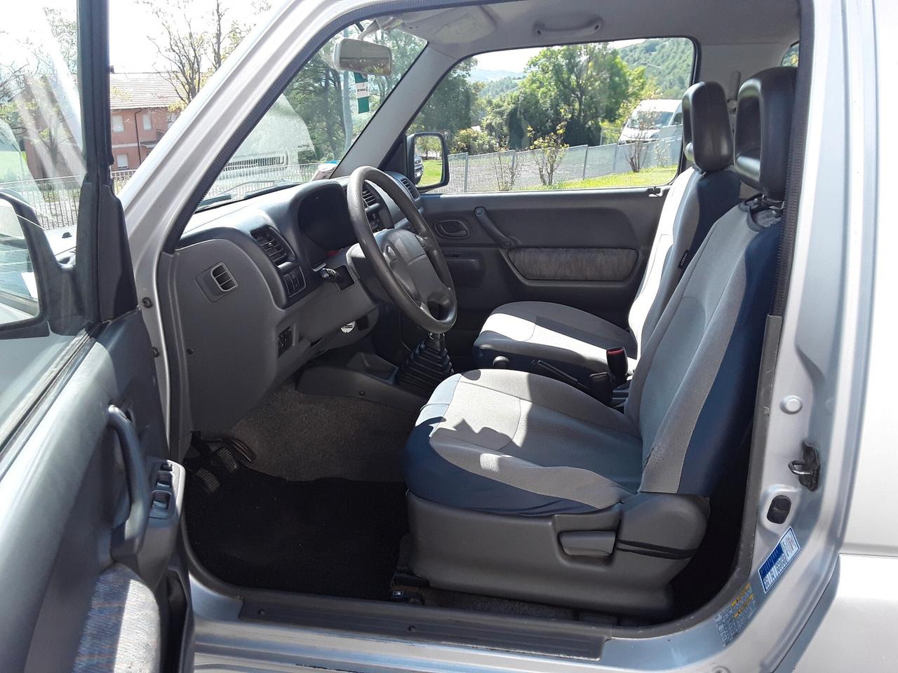 Suzuki Jimny 1.3i 16V cat 4WD JLX