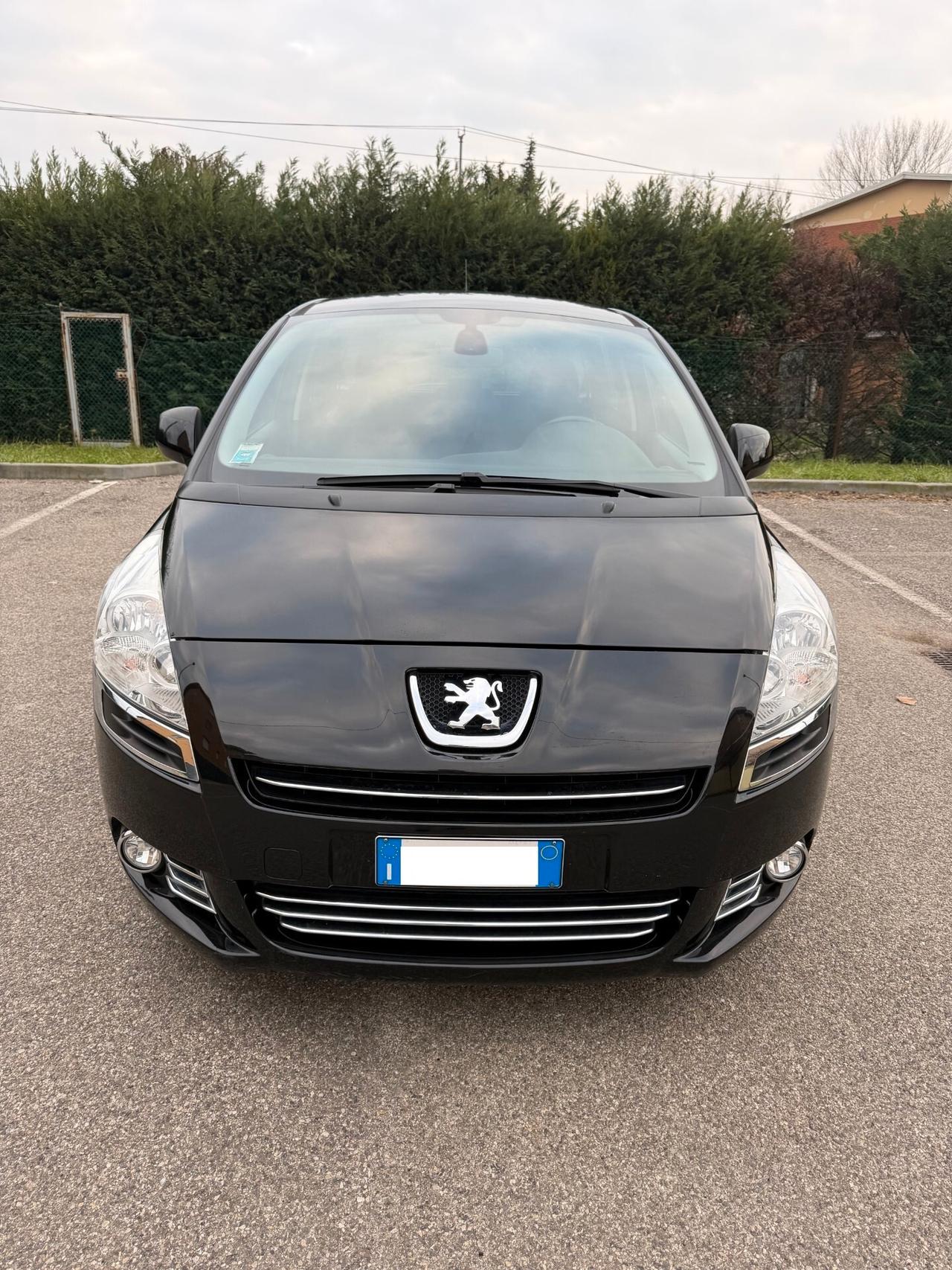 Peugeot 5008 1.6 hdi - NEOP. - 12 MESI DI GARANZIA -