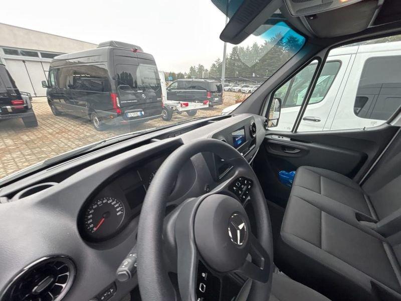 Mercedes-Benz Sprinter 311 DI F 37/35