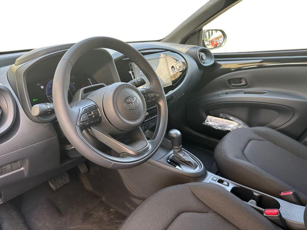 Toyota Aygo X 1.5 hybrid e-cvt