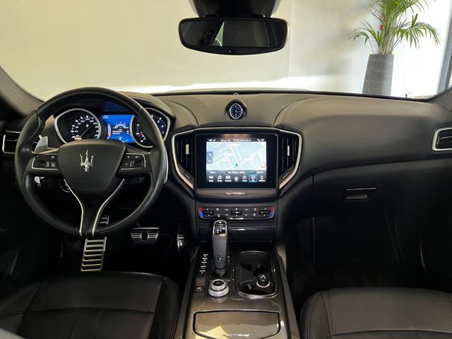 MASERATI Ghibli V6 430 CV Gransport SQ4