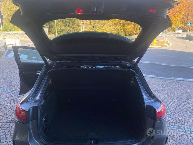 Mercedes GLA 200d 4 Matic Premium AMG