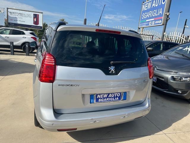 PEUGEOT 5008 2.0 HDi 150CV 7 POSTI+TETTO