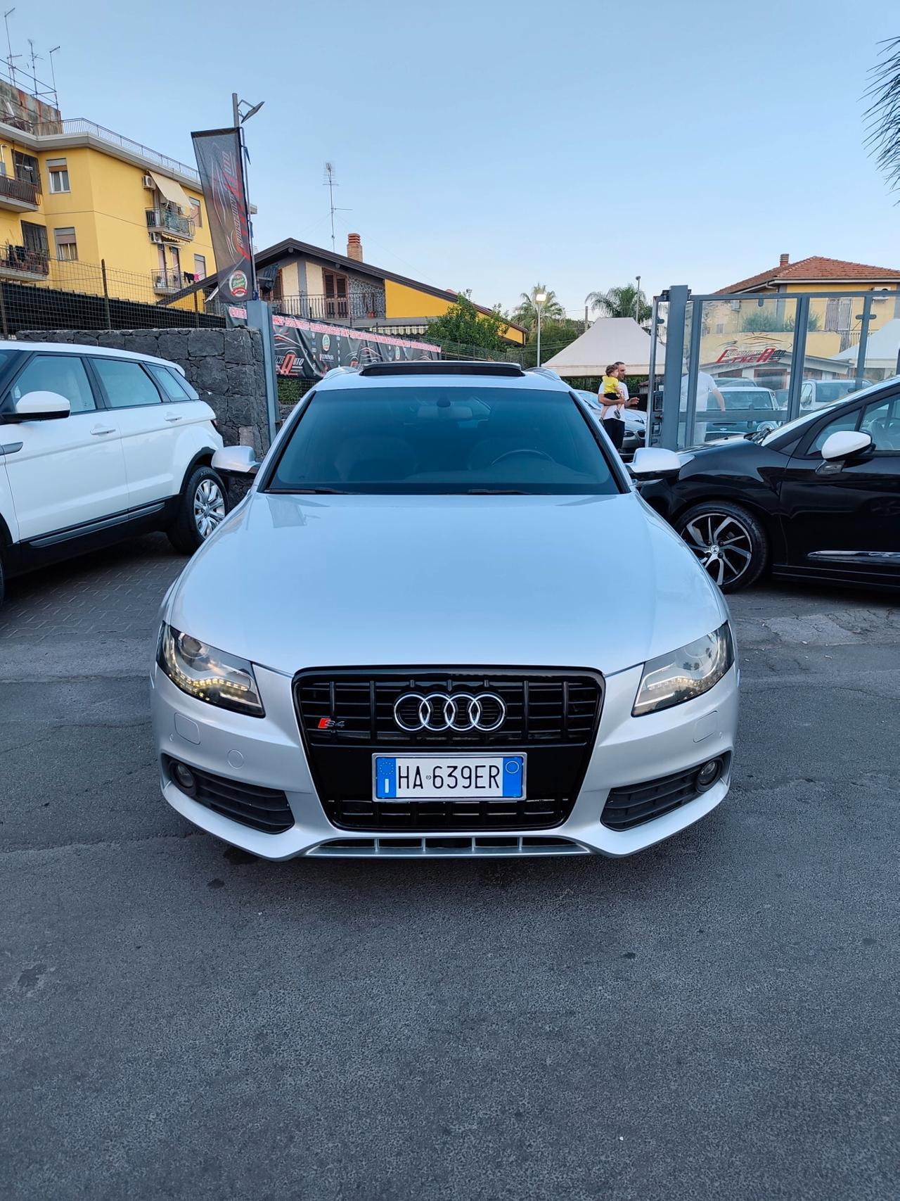 Audi A4 Avant 2.0 TDI 170CV S line tetto apribile full optional