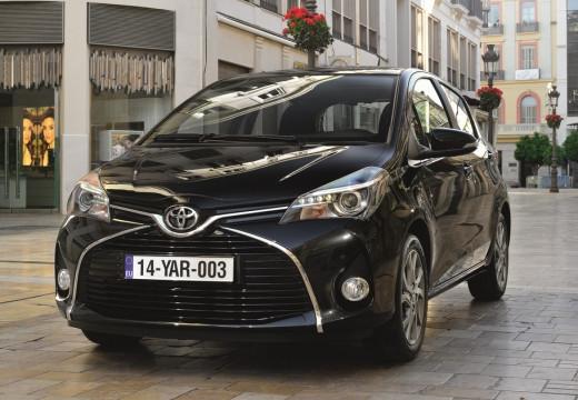 TOYOTA Yaris III 2015 - Yaris 5p 1.5h Active my16