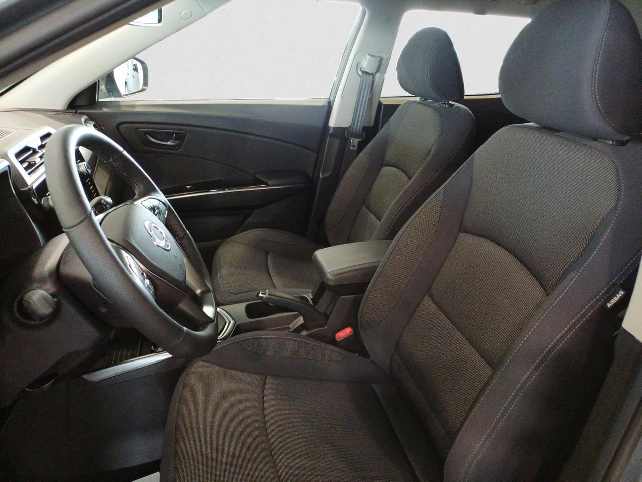 KGM TIVOLI B 1.5 2WD MT 135CV FL24