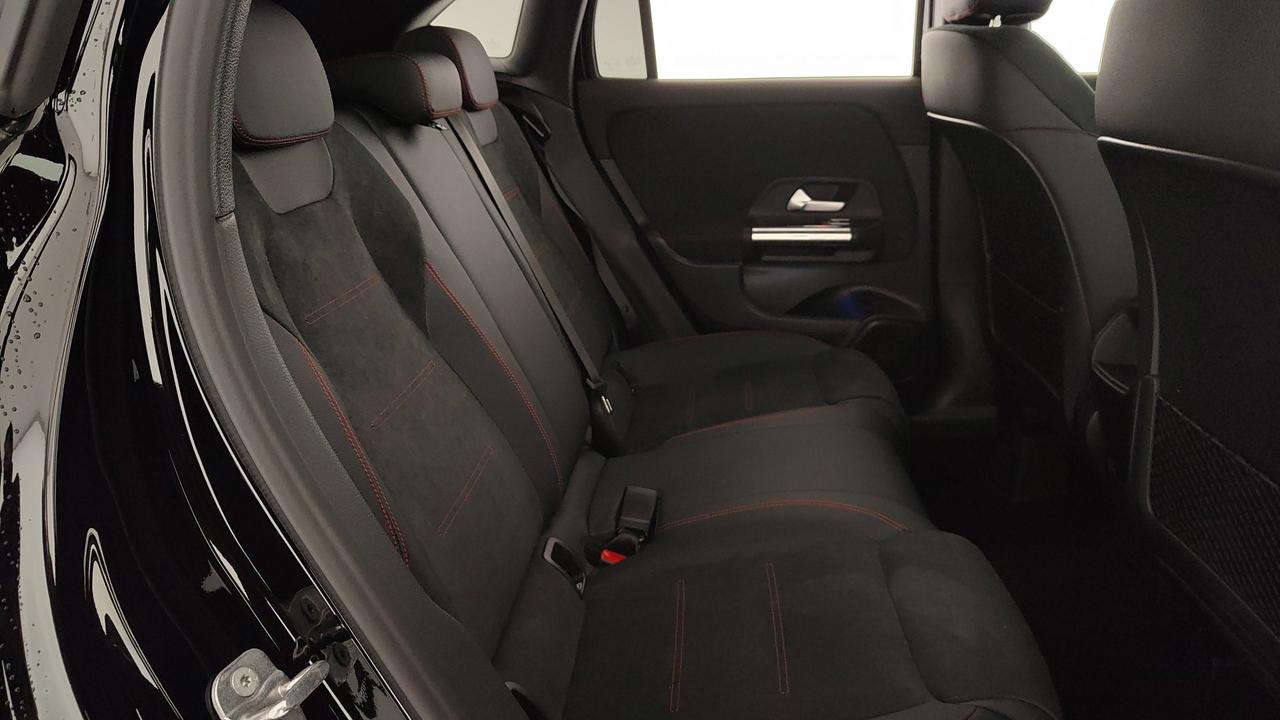 Mercedes-Benz GLA 180 d Automatic