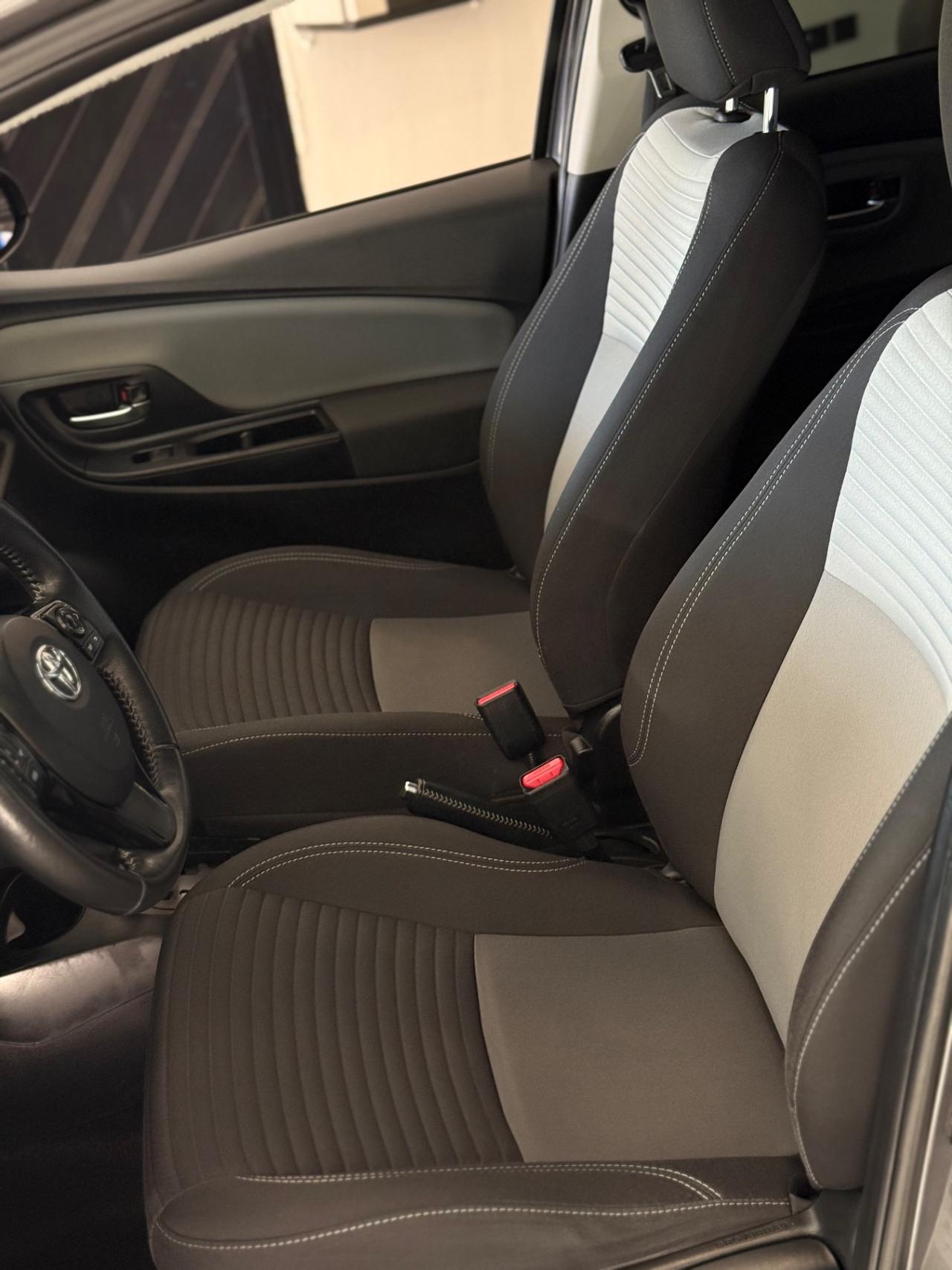 Toyota Yaris 1.5 Hybrid 5 porte Active