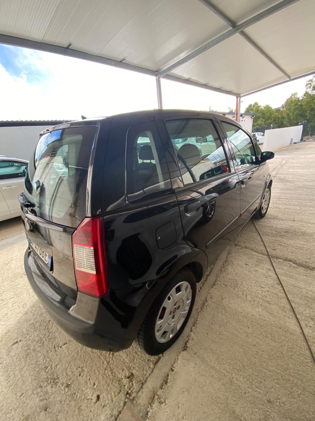 Fiat Idea 1.2 16V BlackLabel