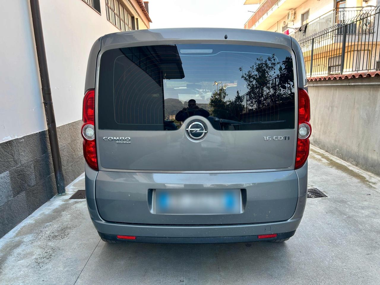 Opel Combo 1.6 CDTi 105CV - 2013