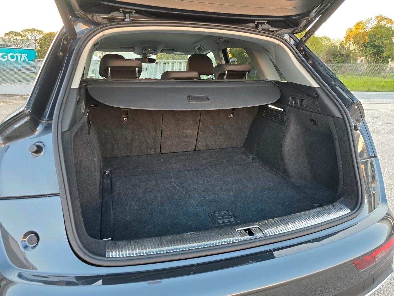 Audi Q5 35 TDI S tronic Business