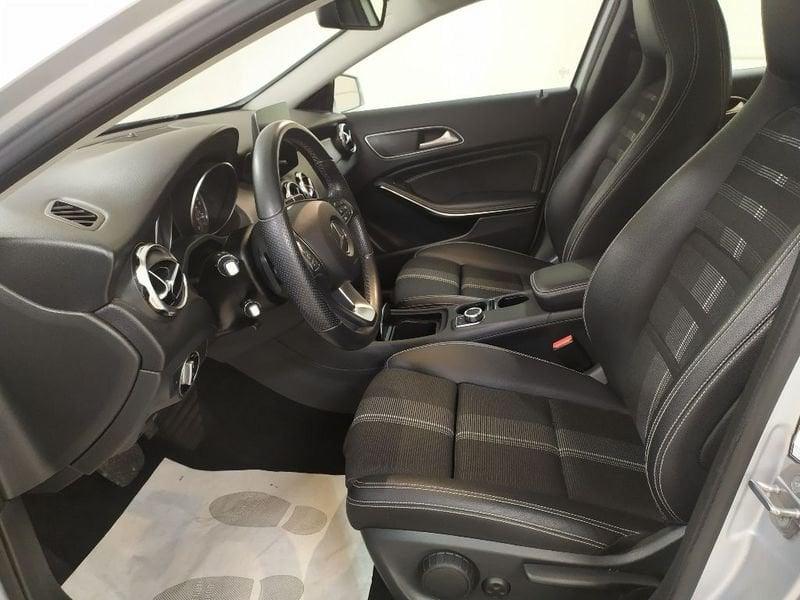 Mercedes-Benz GLA 200 d Premium 4matic auto