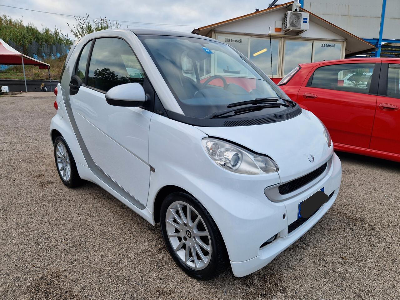 Smart ForTwo 1000 62 kW coupé passion