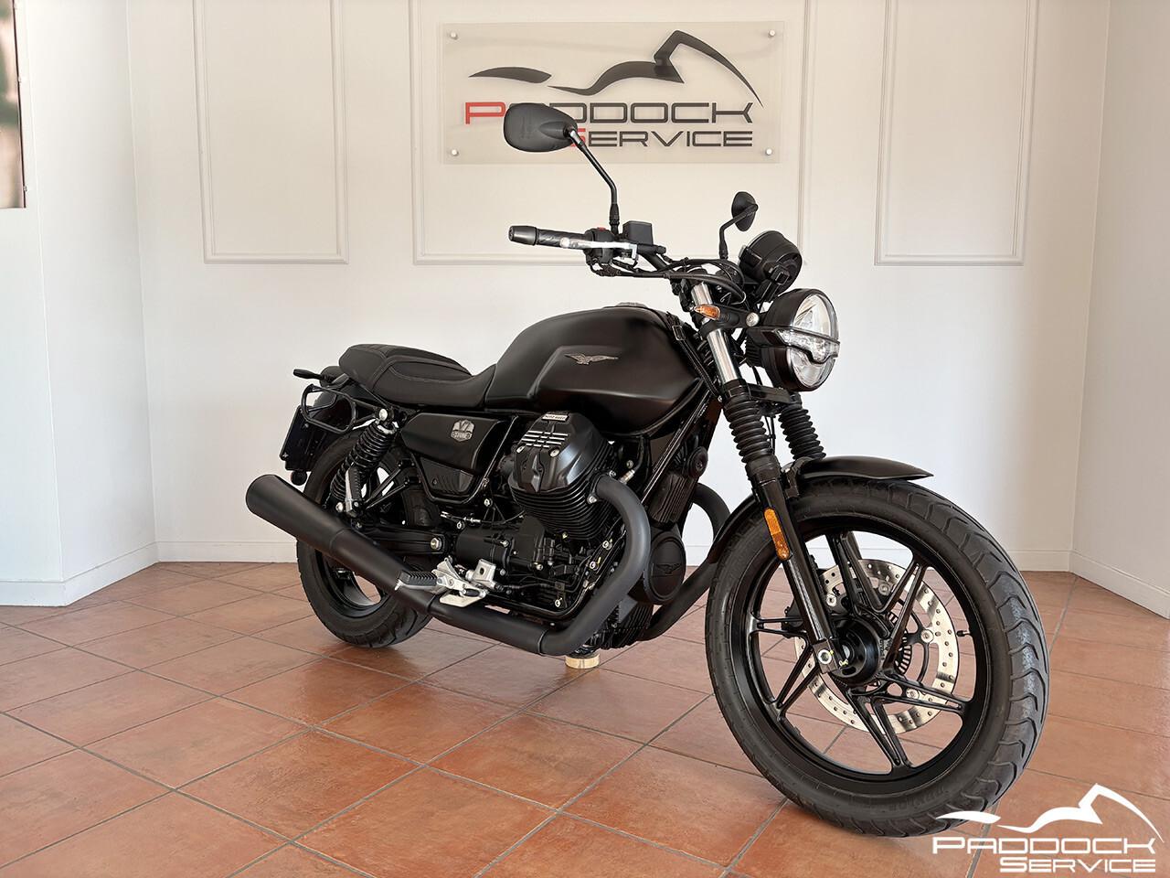 Moto Guzzi V7 IV Stone 2021 SOLO 7.818 km DA 107 EURO/MESE
