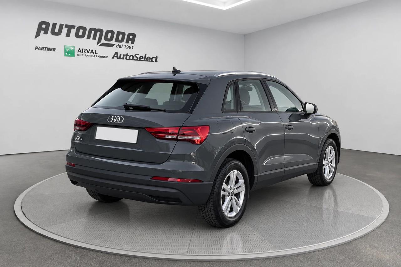 Audi Q3 35 2.0 tdi Business s-tronic