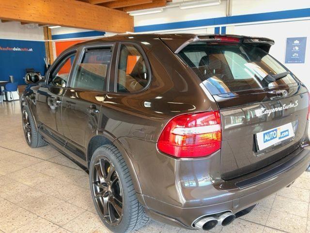 PORSCHE Cayenne 4.8 Turbo S 550CV COLOR MACADAMIA ! FRENI CARBO !