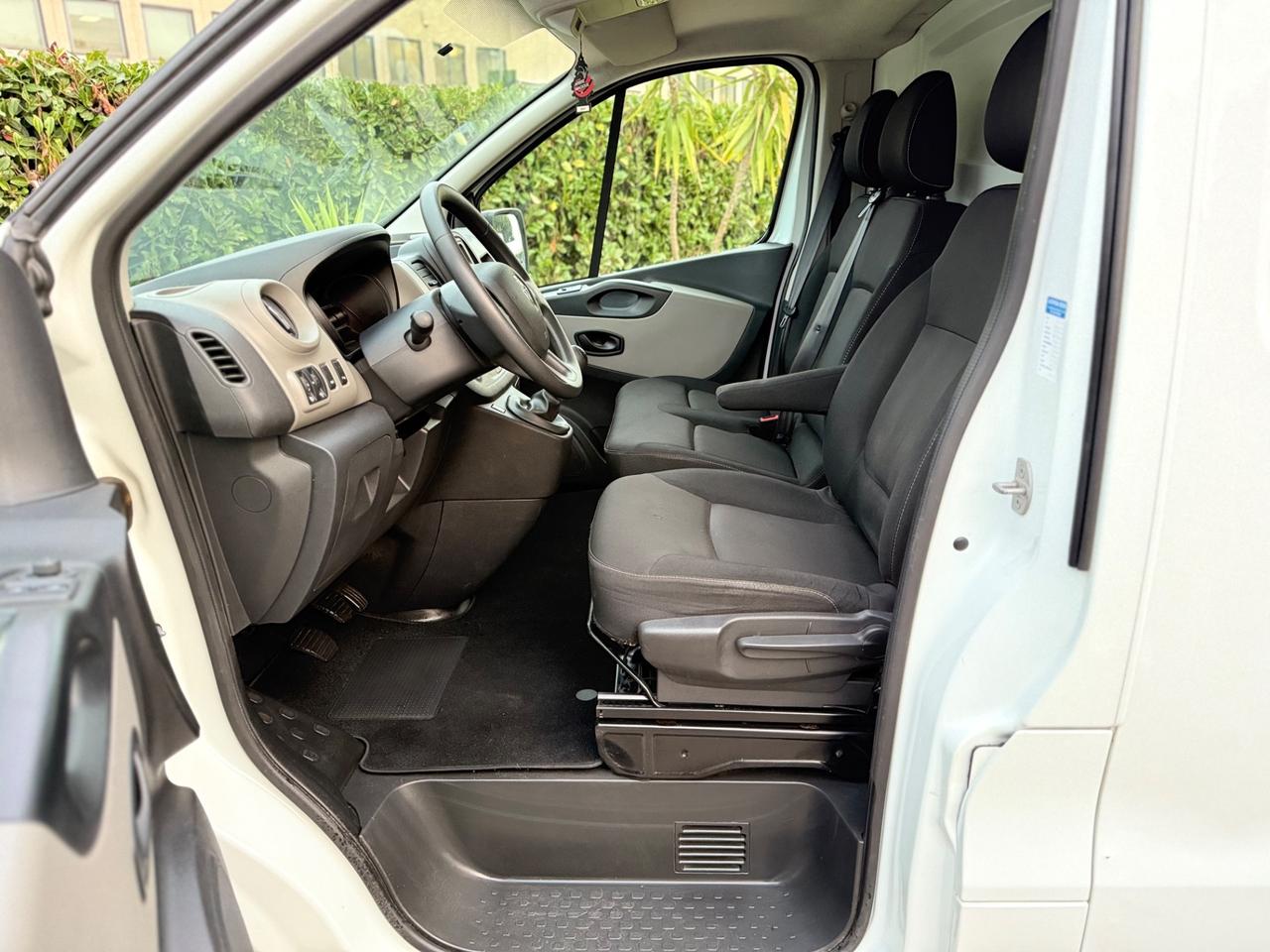 RENAULT TRAFIC 1.6 dCi 120CV 2018 82.000KM