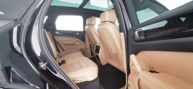 PORSCHE Cayenne 3.0 V6