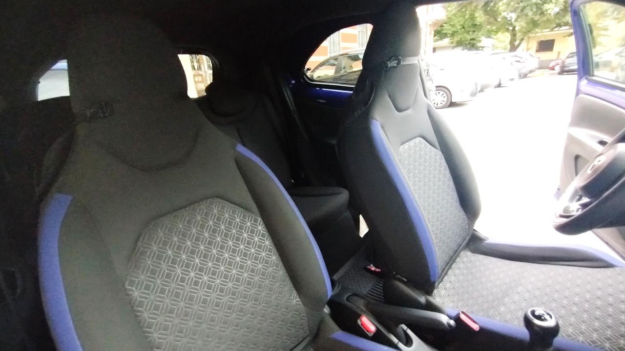 Toyota Aygo X 1.0 VVT-i 72 CV 5 porte Trend NEOPATENTATI