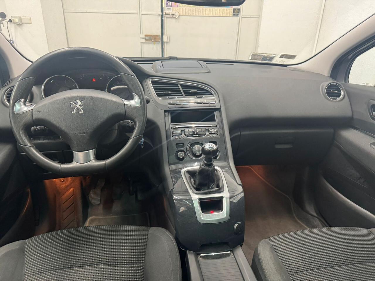 Peugeot 5008 BlueHDi 120 S&S Allure
