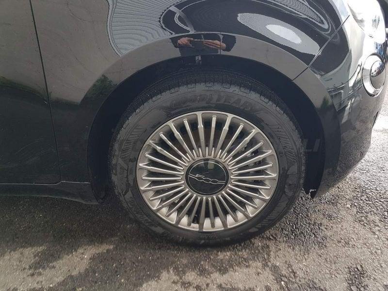 FIAT 500 500e 42 kWh