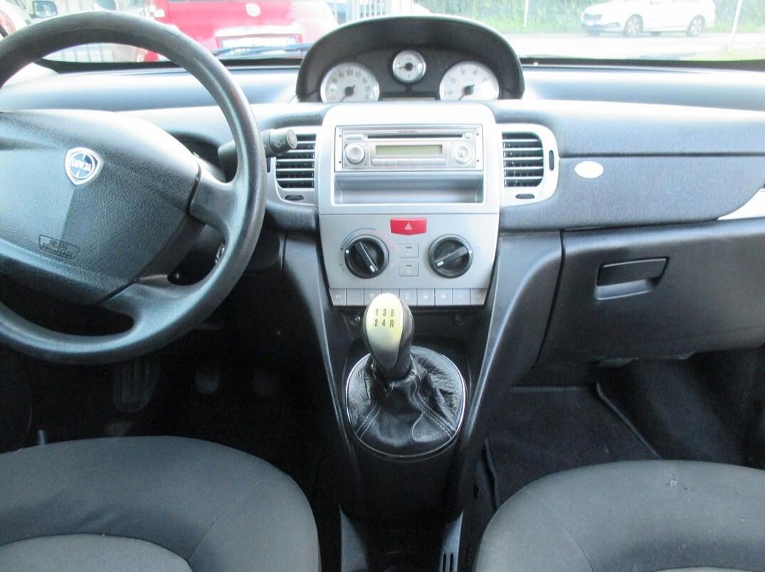 Lancia Ypsilon 1.3 mjt 16v E5 Per Neopatentati