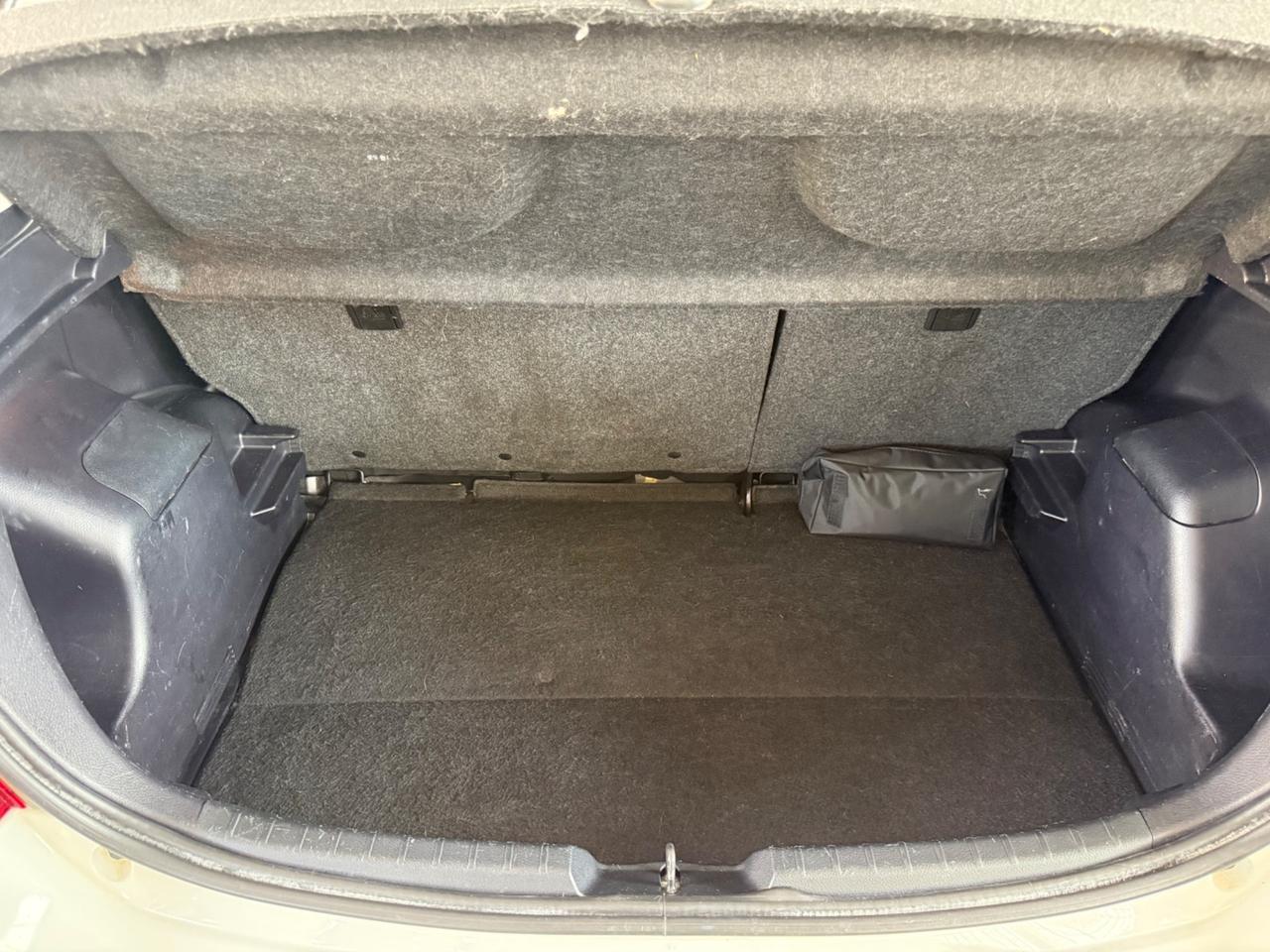 Toyota Yaris 1.0 5 porte Lounge UNICO PROPRIETARIO