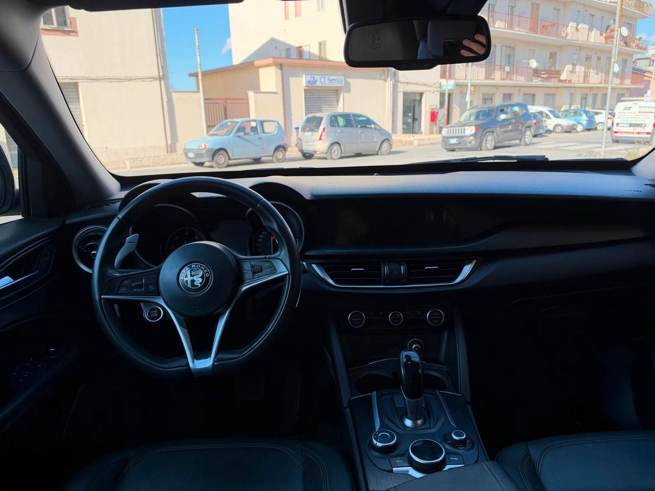 Alfa Romeo Stelvio 2.2 Turbodiesel 180 CV AT8 RWD Executive
