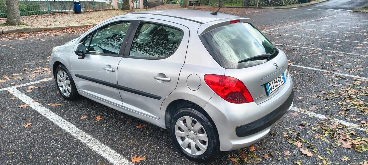 Peugeot 207 1.4 VTi 95CV 5p. X Line